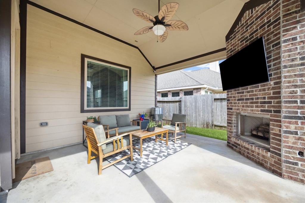 737 Mercer Falls Lane, League City, Texas image 28