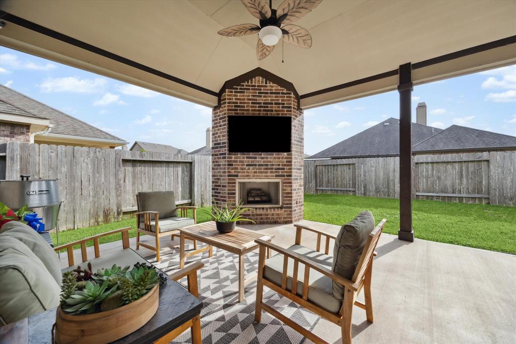737 Mercer Falls Lane, League City, Texas image 29