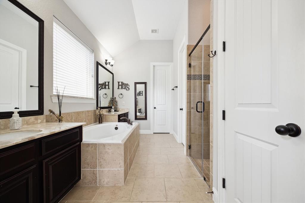 737 Mercer Falls Lane, League City, Texas image 17