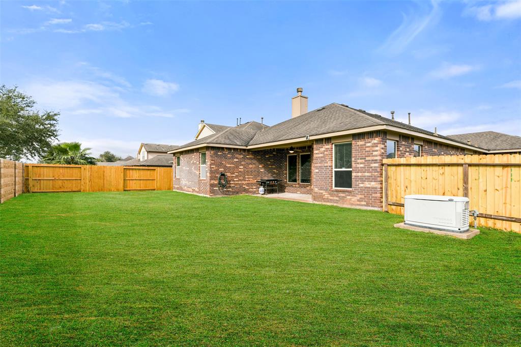 2514 Copper Fields Drive, Rosharon, Texas image 24