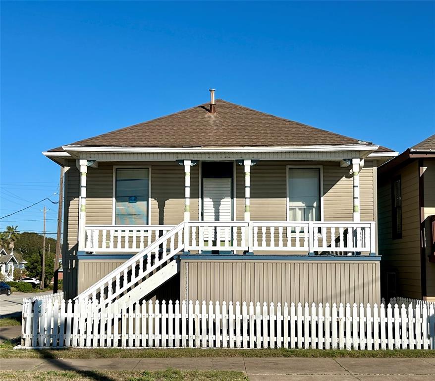 1328 Avenue N 1/2, Galveston, Texas image 1