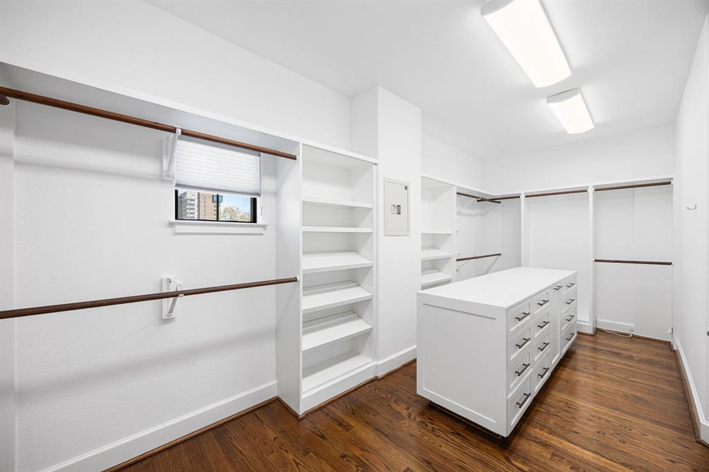 517 W 17th Street, Houston, Texas image 35