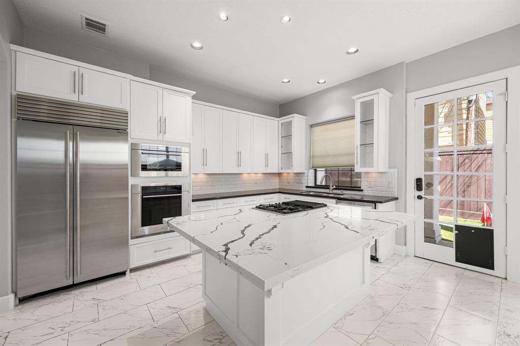 517 W 17th Street, Houston, Texas image 17