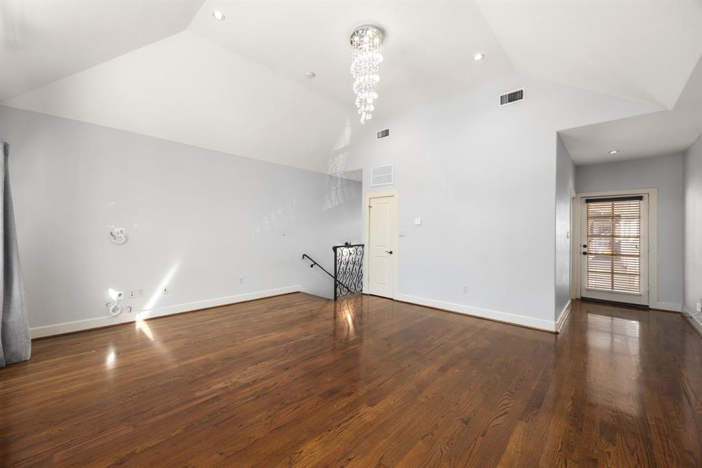517 W 17th Street, Houston, Texas image 37