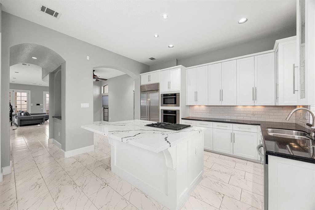 517 W 17th Street, Houston, Texas image 19