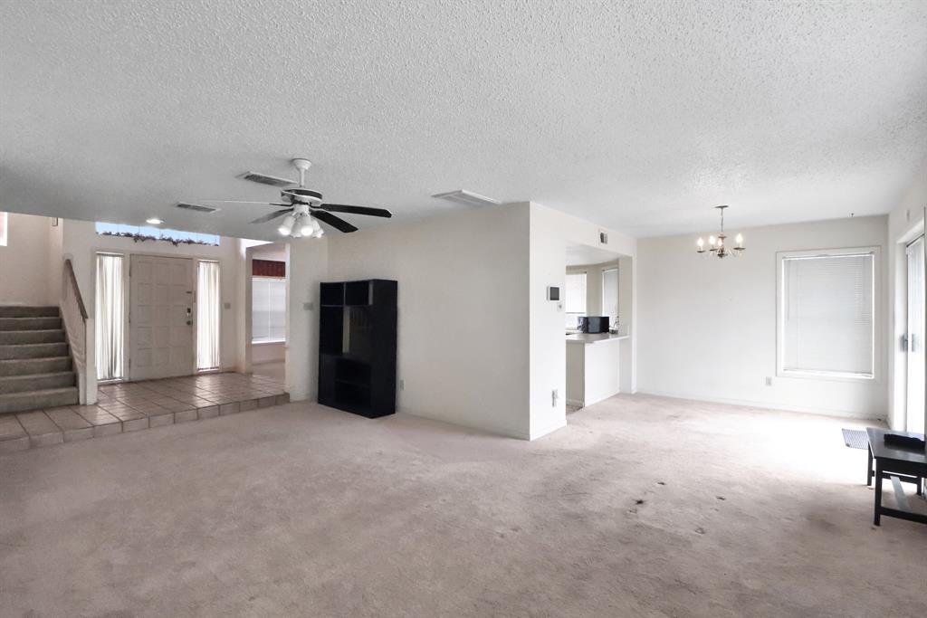4043 Mission Valley Drive, Missouri City, Texas image 5