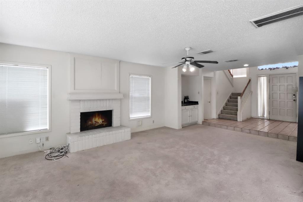 4043 Mission Valley Drive, Missouri City, Texas image 4