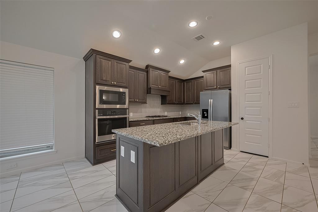 2803 Smokey Teek Court, Katy, Texas image 20
