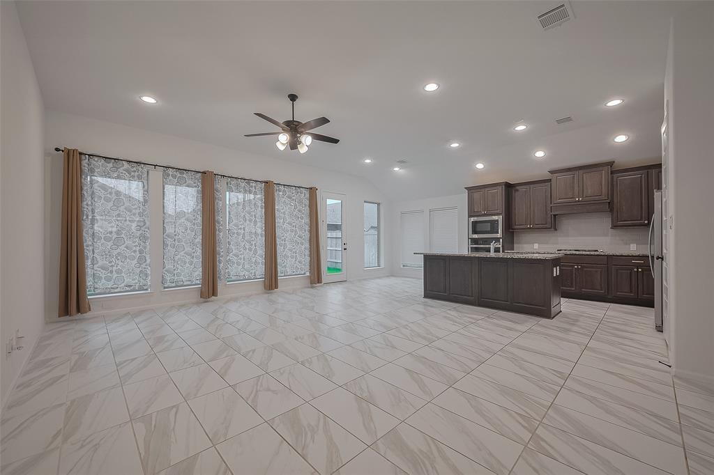 2803 Smokey Teek Court, Katy, Texas image 13