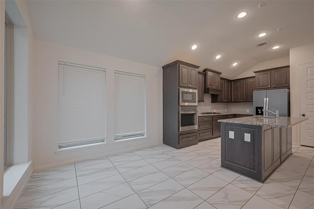 2803 Smokey Teek Court, Katy, Texas image 17
