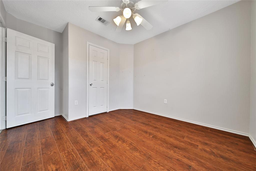 720 Springwood Drive, Conroe, Texas image 26