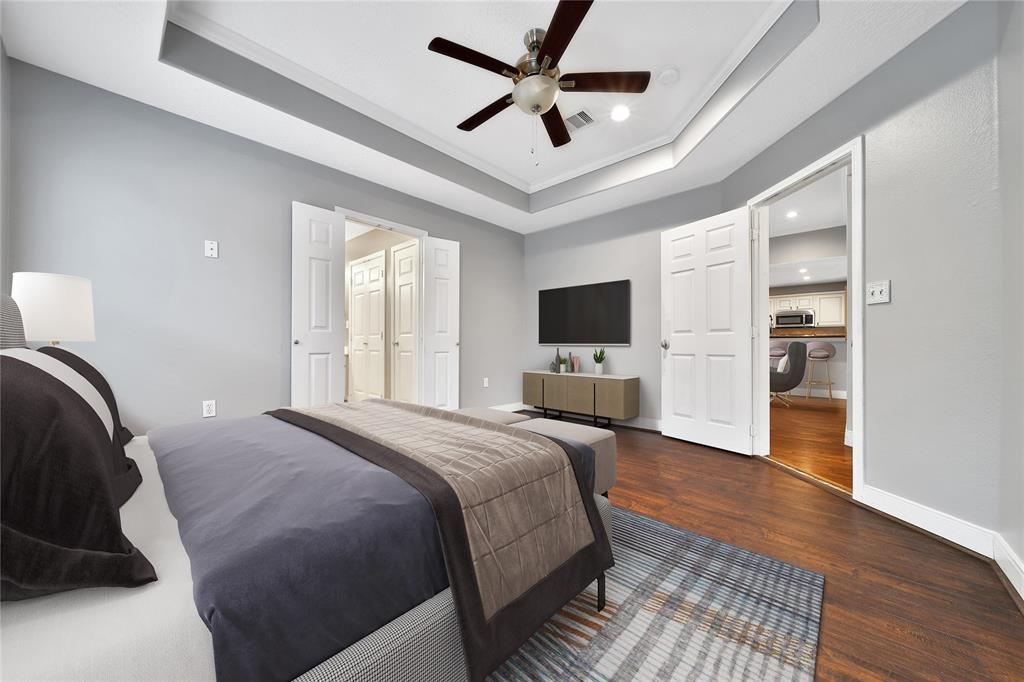 720 Springwood Drive, Conroe, Texas image 18