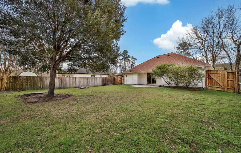 720 Springwood Drive, Conroe, Texas image 29