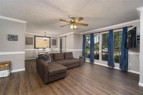 Single Family Residence in Houston TX 11659 Sagevale Lane 4.jpg