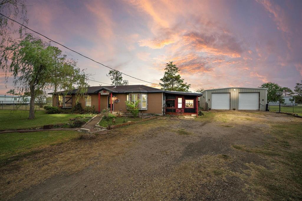 6301 Avenue T, Santa Fe, Texas image 1
