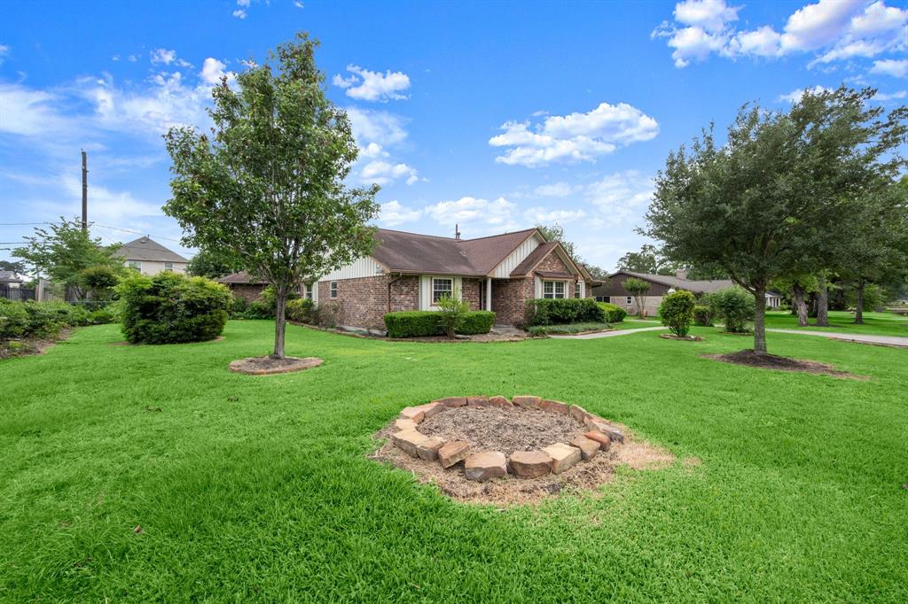 1206 Lynwood Road, Spring, Texas image 3