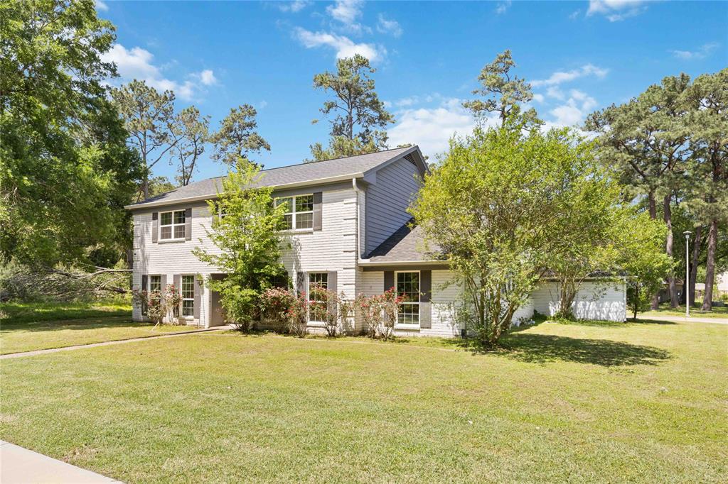 528 Robert E Lee Drive, Conroe, Texas image 2