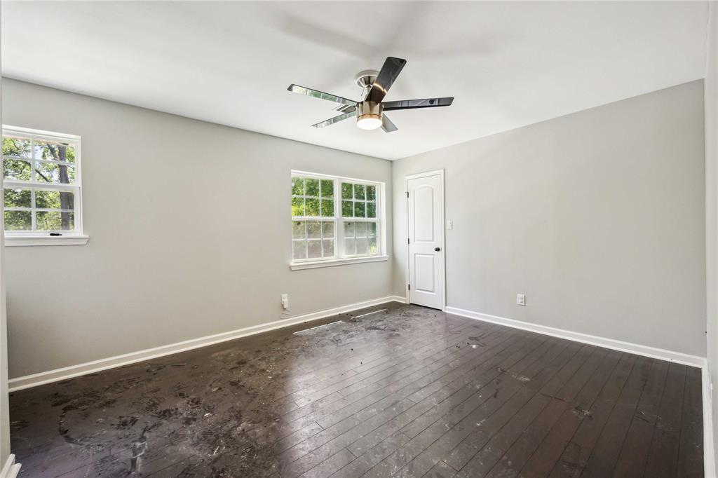 528 Robert E Lee Drive, Conroe, Texas image 23