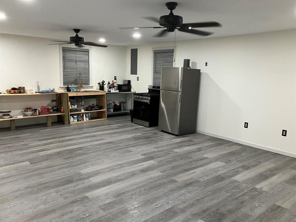 276 8th St E, Markham, Texas image 11