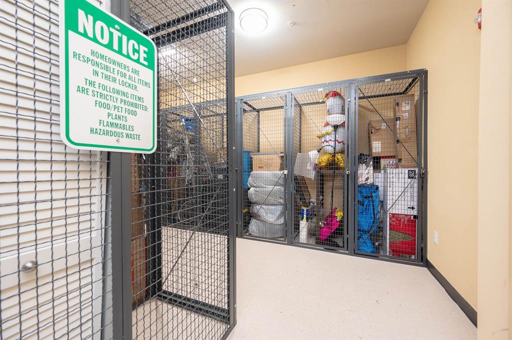 300 St Joseph Parkway #121, Houston, Texas image 33