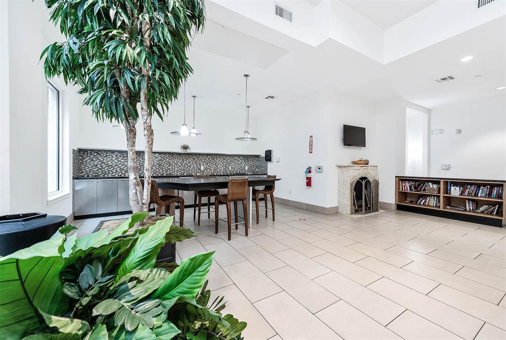 300 St Joseph Parkway #121, Houston, Texas image 28