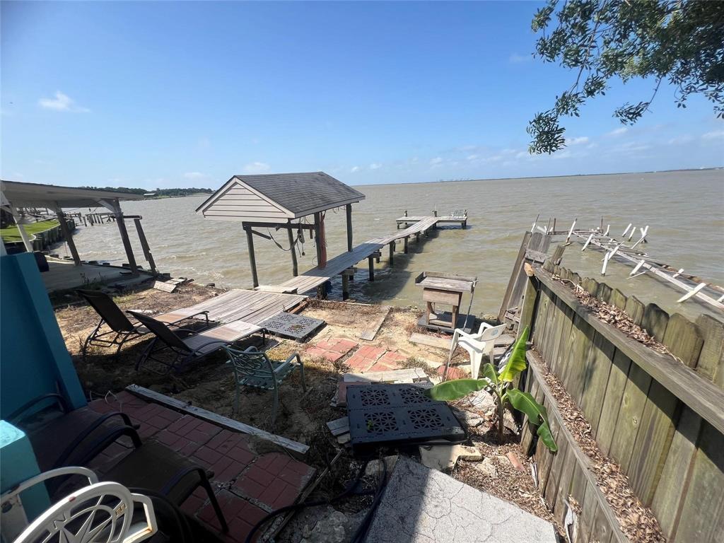 2942 Bay Oaks Harbor Drive