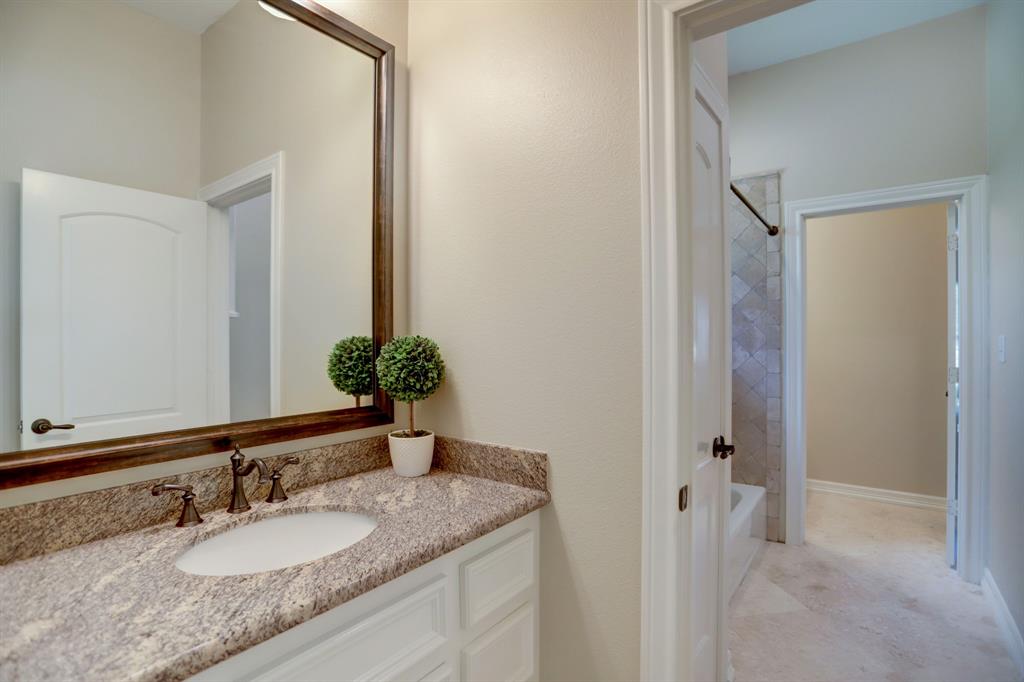 10038 Ramzi Drive, Conroe, Texas image 20