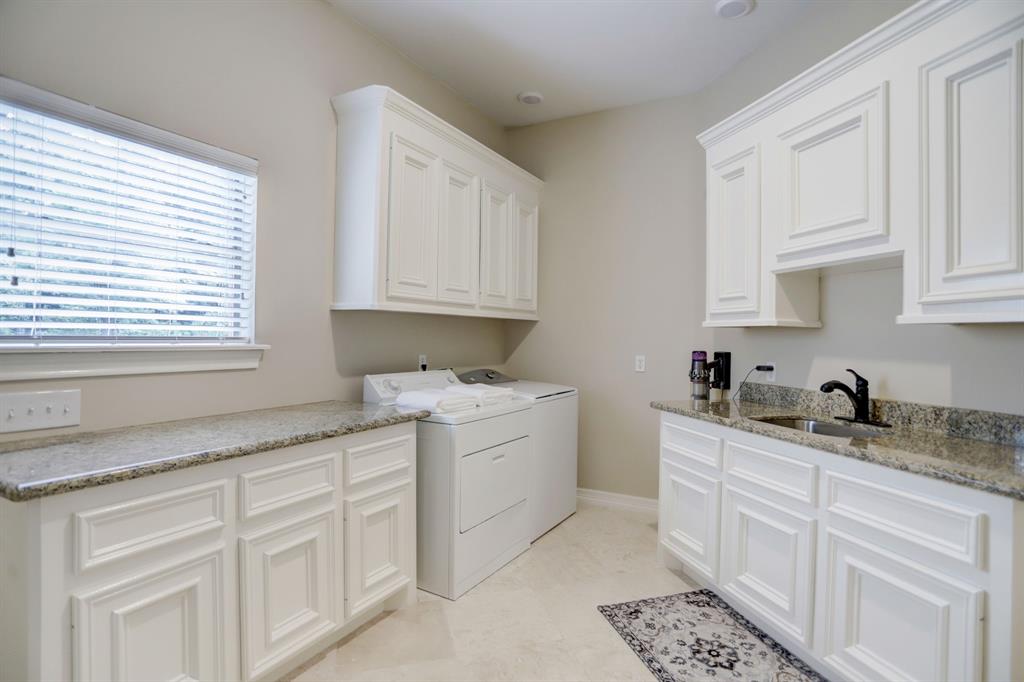 10038 Ramzi Drive, Conroe, Texas image 38