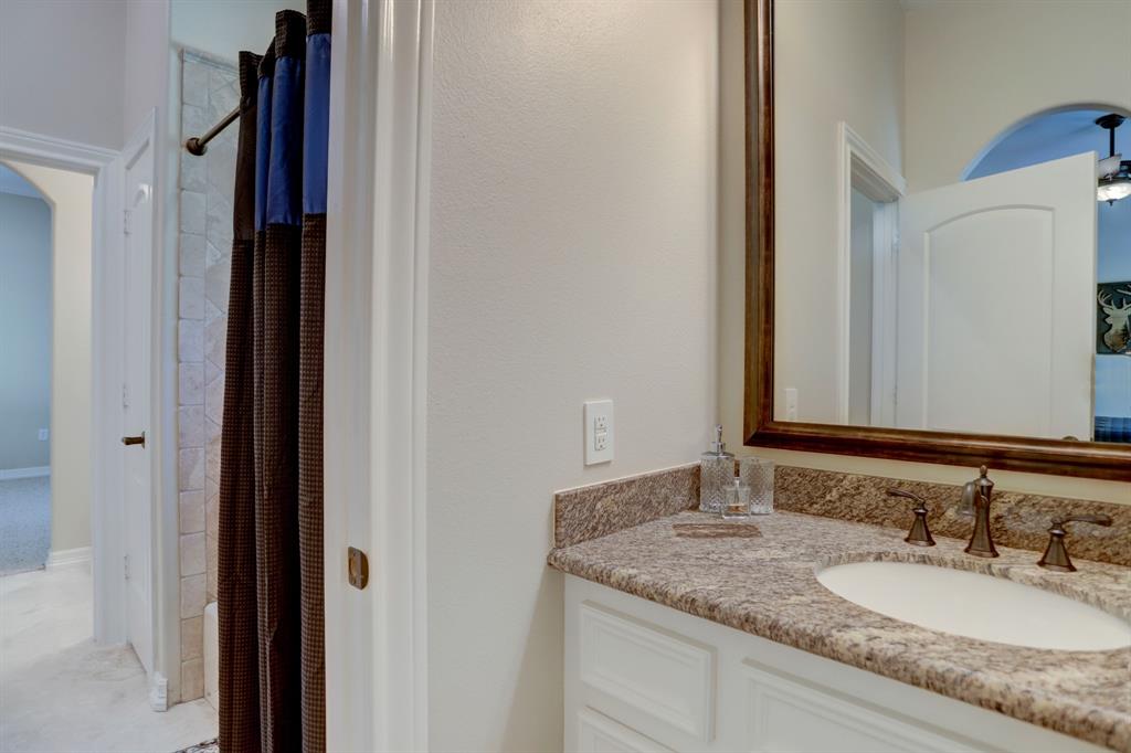 10038 Ramzi Drive, Conroe, Texas image 18