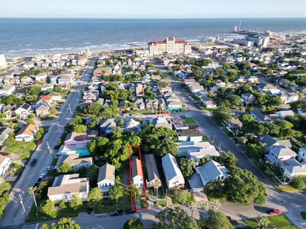 1913 Ursuline Street, Galveston, Texas image 16
