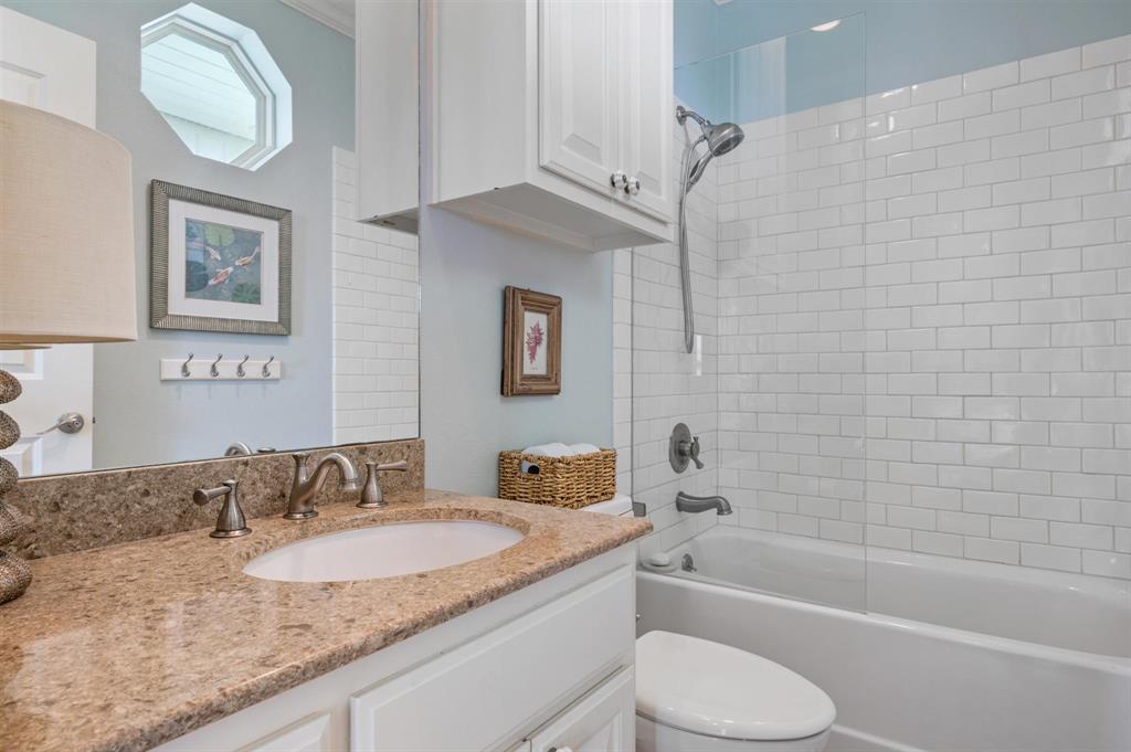 3210 Gulf Castle Drive, Crystal Beach, Texas image 22