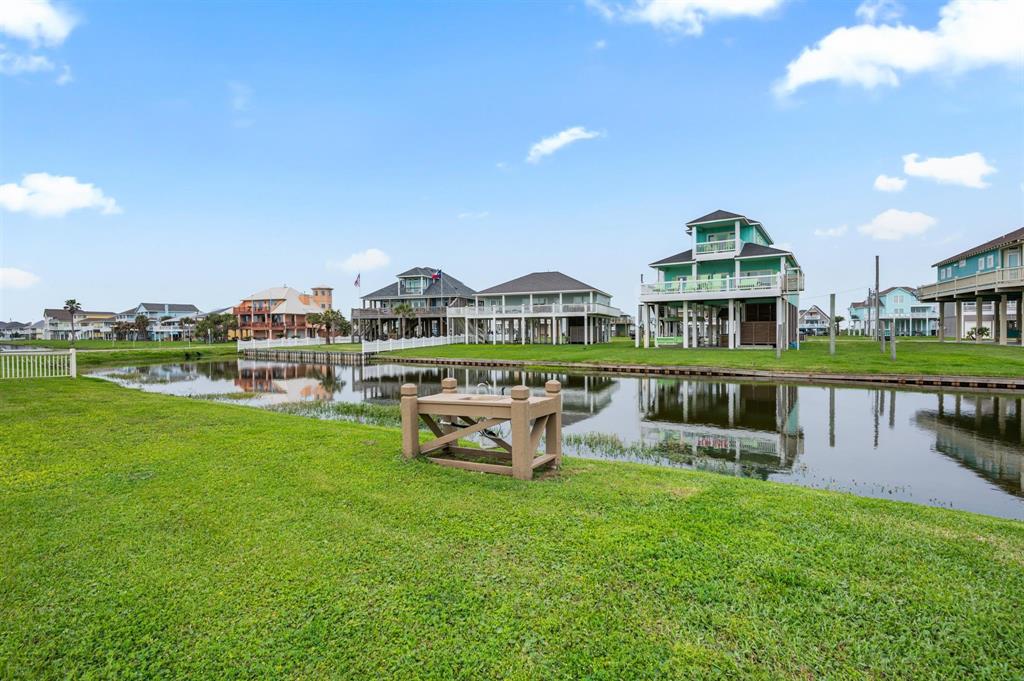 3210 Gulf Castle Drive, Crystal Beach, Texas image 43