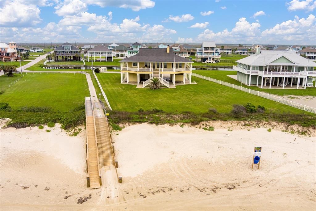 3210 Gulf Castle Drive, Crystal Beach, Texas image 50