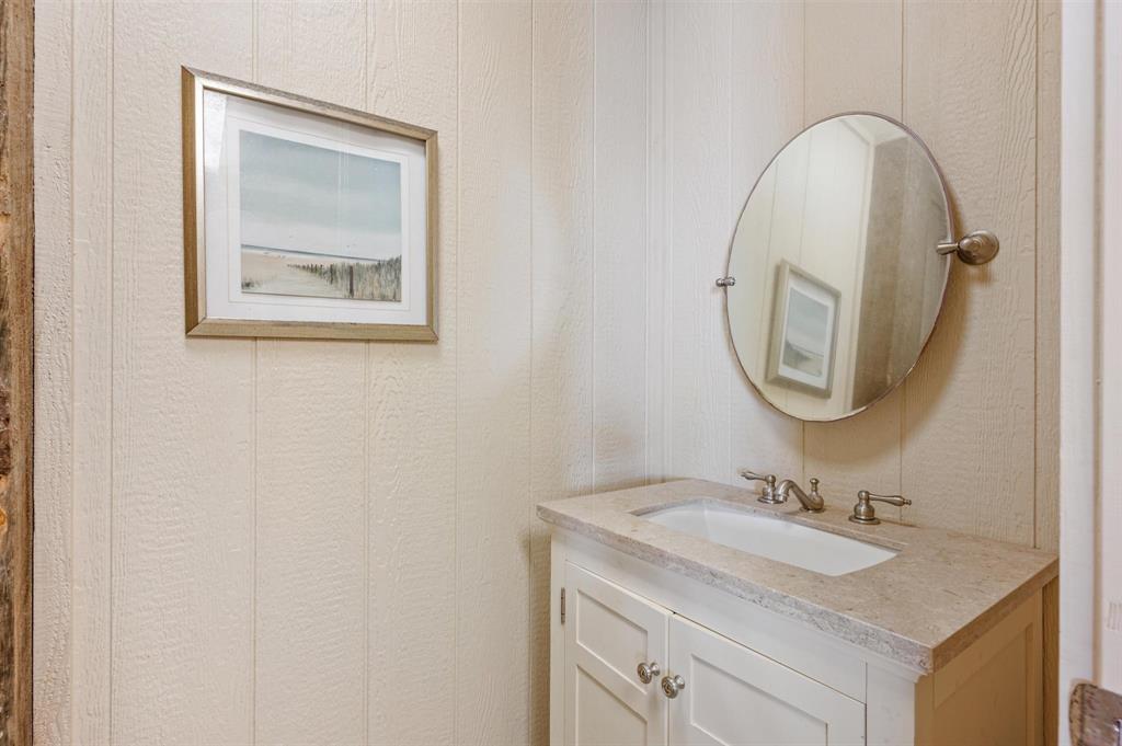 3210 Gulf Castle Drive, Crystal Beach, Texas image 39