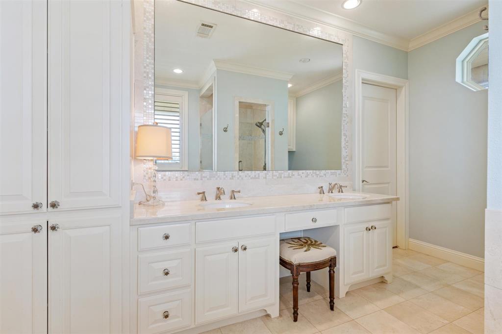 3210 Gulf Castle Drive, Crystal Beach, Texas image 30