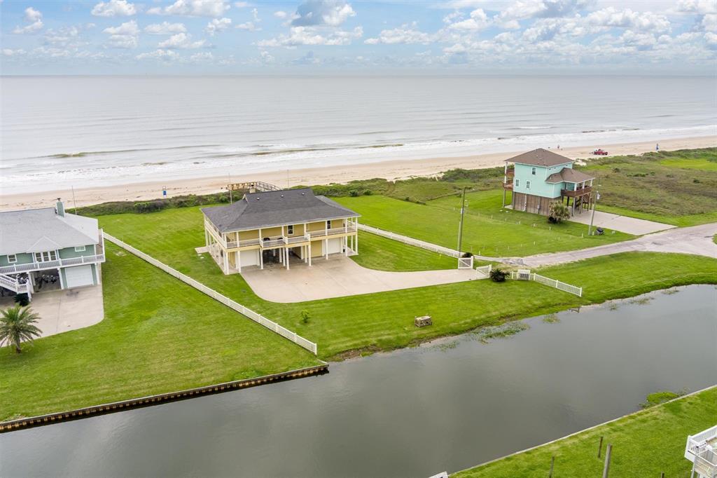 3210 Gulf Castle Drive, Crystal Beach, Texas image 47