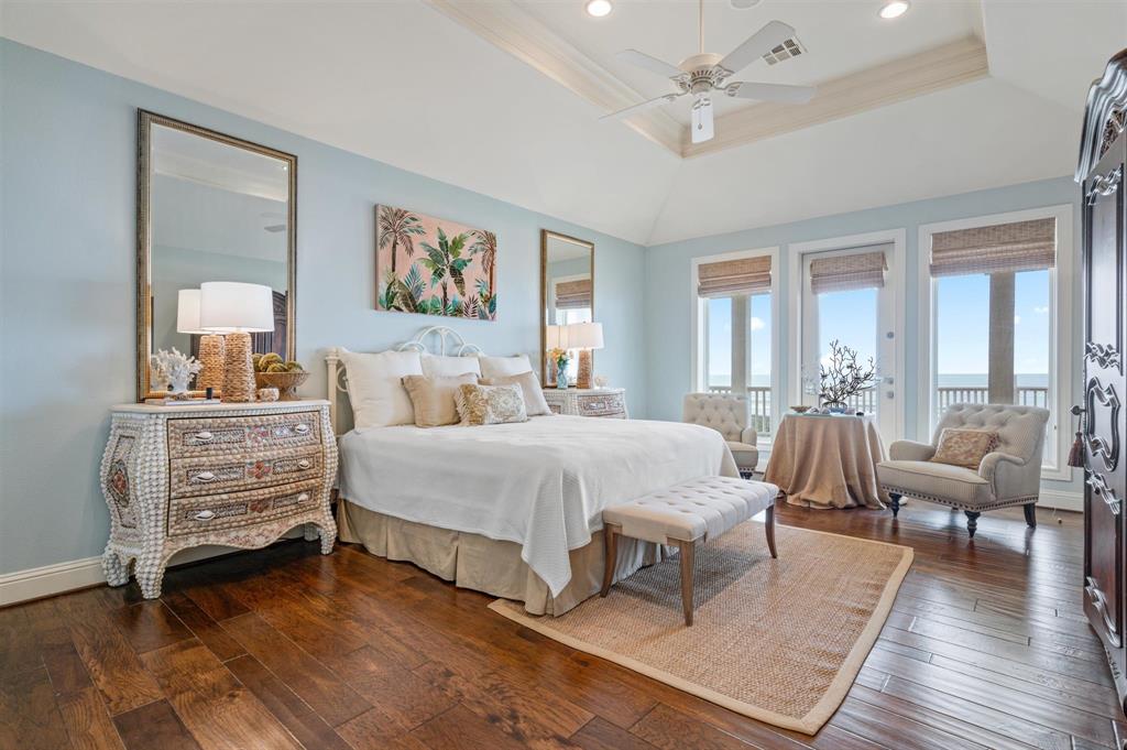 3210 Gulf Castle Drive, Crystal Beach, Texas image 26