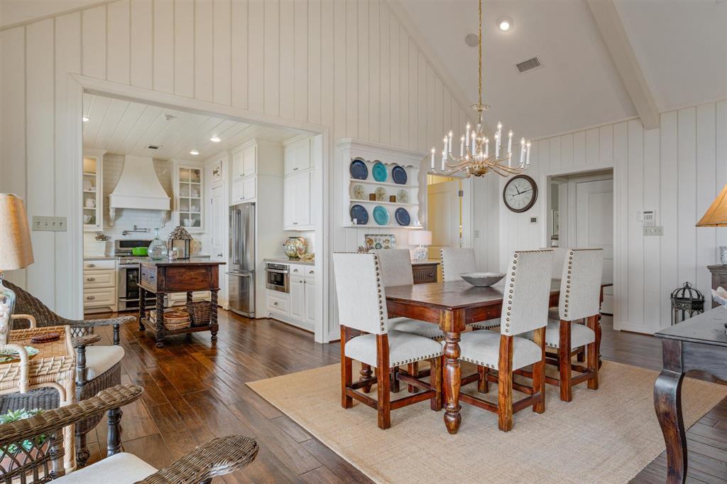 3210 Gulf Castle Drive, Crystal Beach, Texas image 13