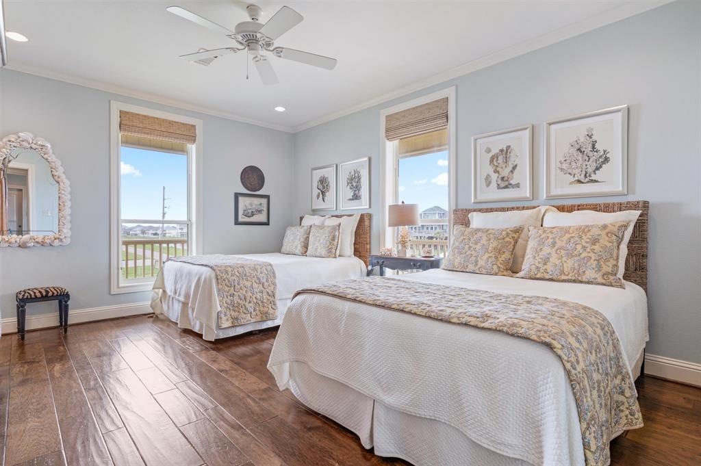 3210 Gulf Castle Drive, Crystal Beach, Texas image 20