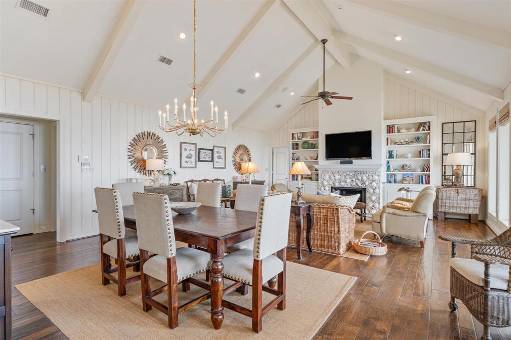 3210 Gulf Castle Drive, Crystal Beach, Texas image 7