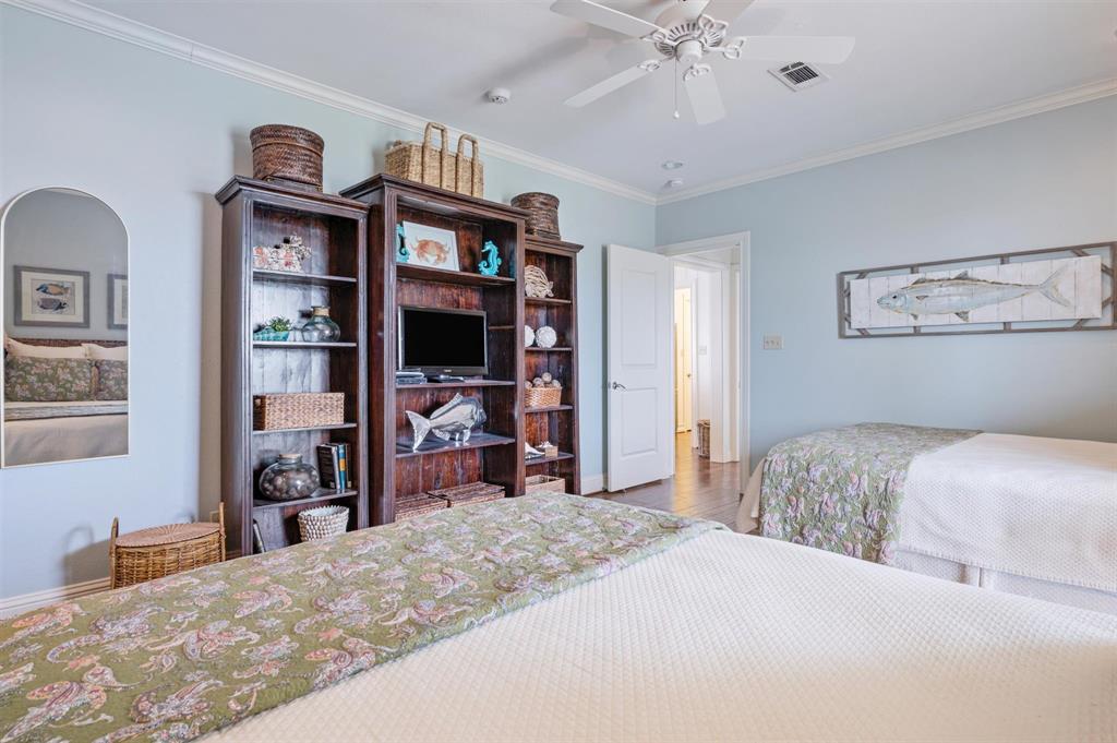 3210 Gulf Castle Drive, Crystal Beach, Texas image 24