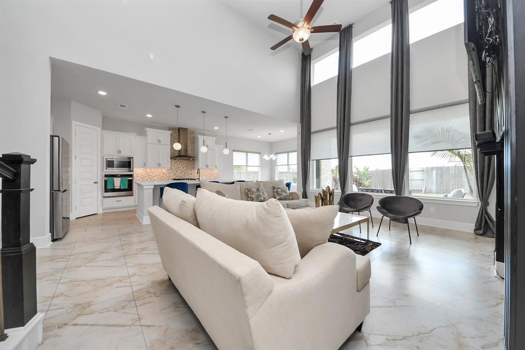 12326 Skene Bend Drive, Humble, Texas image 15