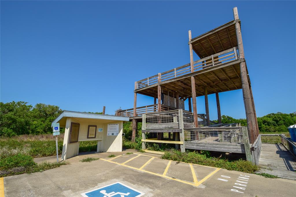 James Street, Anahuac, Texas image 15