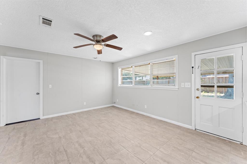 314 Empress Drive, Houston, Texas image 14