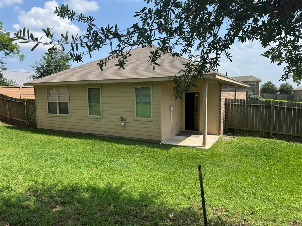 11502 Castle Nugent Court, Conroe, Texas image 2