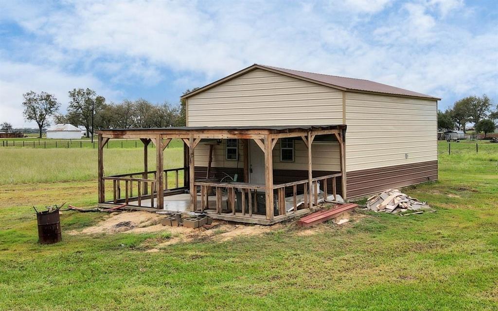 1691 County Road 107, Boling, Texas image 3