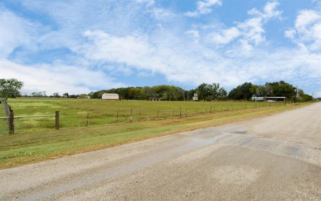 1691 County Road 107, Boling, Texas image 7