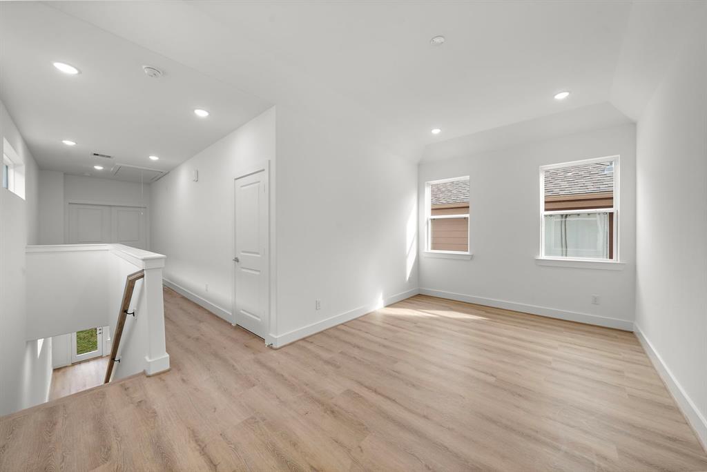 5238 Larkin Street, Houston, Texas image 22