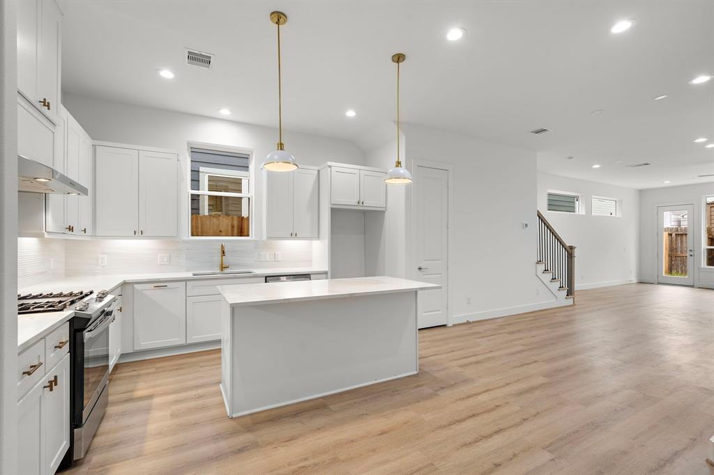 5238 Larkin Street, Houston, Texas image 6