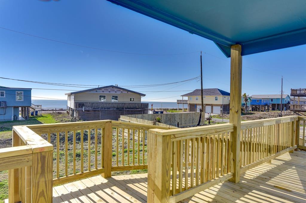 415 Seashell Drive, Surfside Beach, Texas image 3
